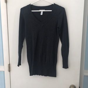 Dark gray sweater with V neck